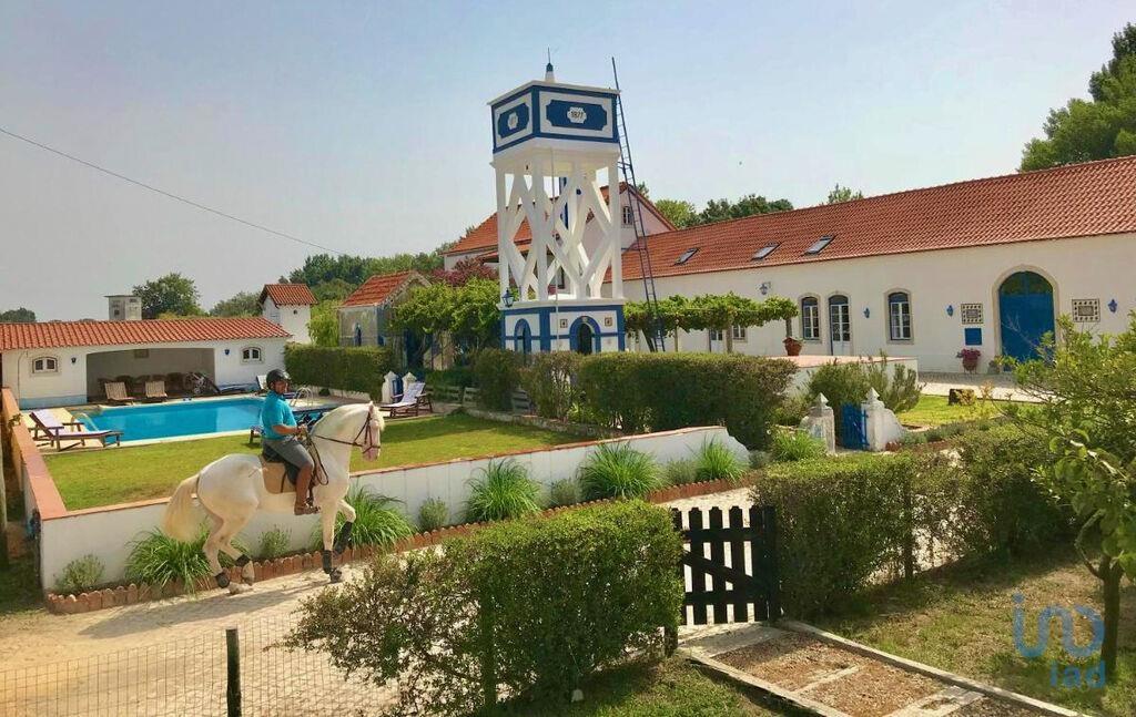Fifth with 10 Rooms in Valada with 1337,00 m²