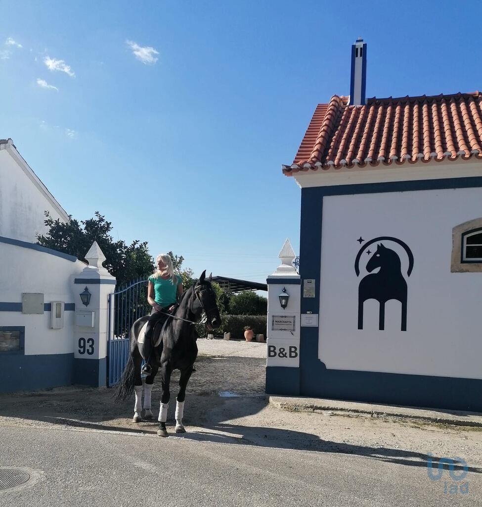 Fifth with 10 Rooms in Valada with 1337,00 m²