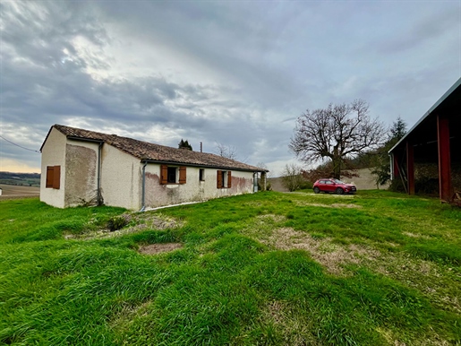Located 15 minutes from Villeneuve-sur-Lot, close to Cancon and the Golf de Castelnaud, Charming but