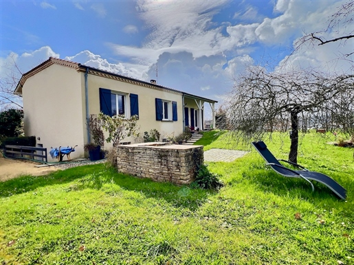 Discover this magnificent semi-buried house located in Villeneuve sur Lot, offering an exceptional l