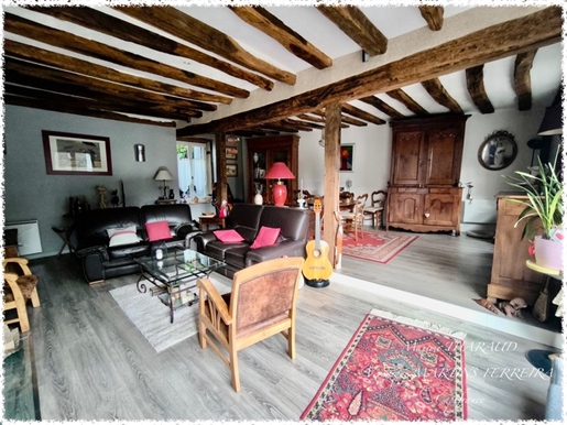 À vendre : Maison de caractère de 1824 avec piscine et parc de plus de 4000 m² à Mers-sur-Indre (36)