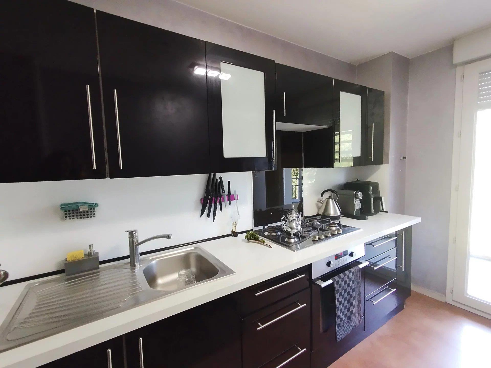 Cumpărare: Apartament (74000)