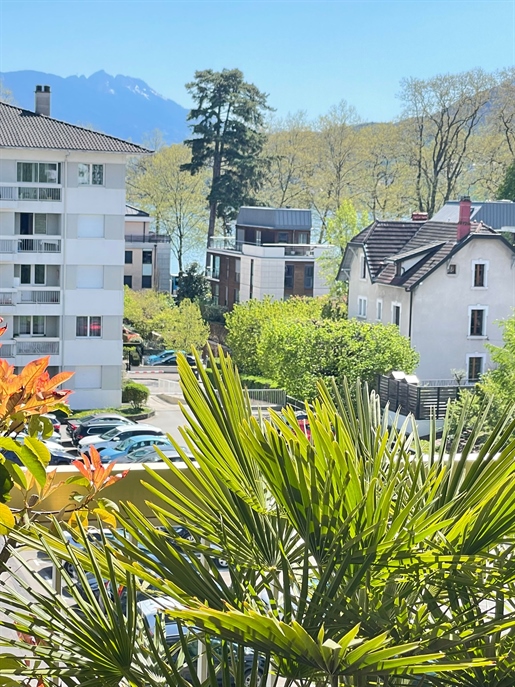 Annecy - Golden Triangle Area - Superb 5 Room Apartment of 146M2 with terrace