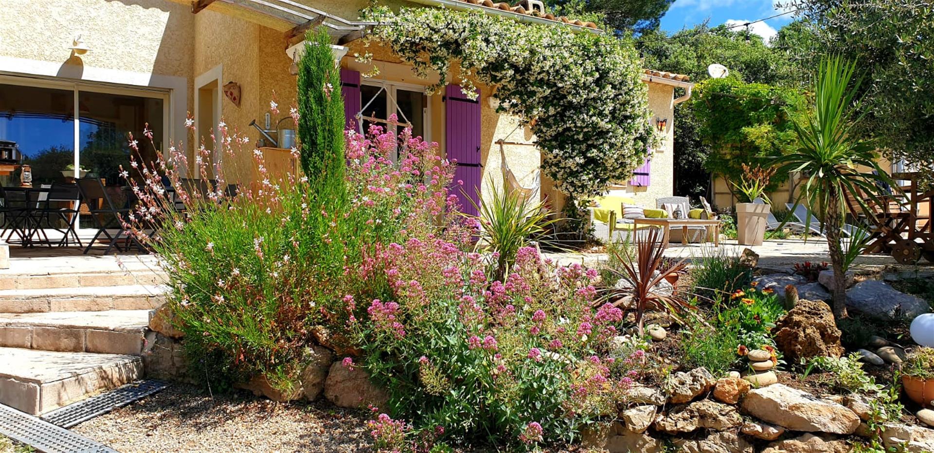 Maison/Villa - 130 m2 - Piscine - Dépendances/gîte - Cascade - Gorges Du Verdon - Provence