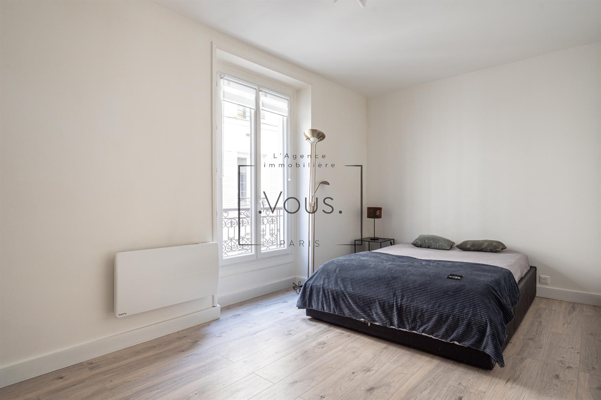 Studio funcțional aproape de stația de metrou Convention (Paris XVe)