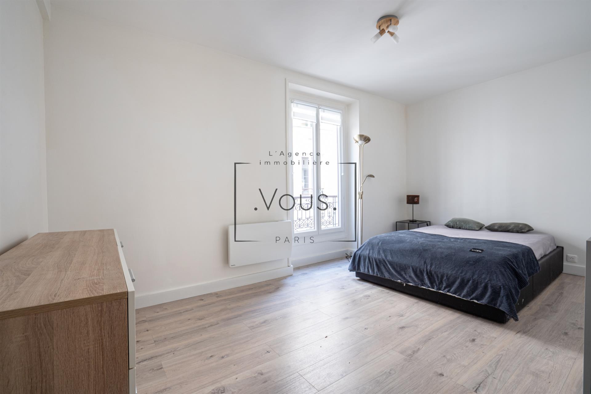 Studio funcțional aproape de stația de metrou Convention (Paris XVe)