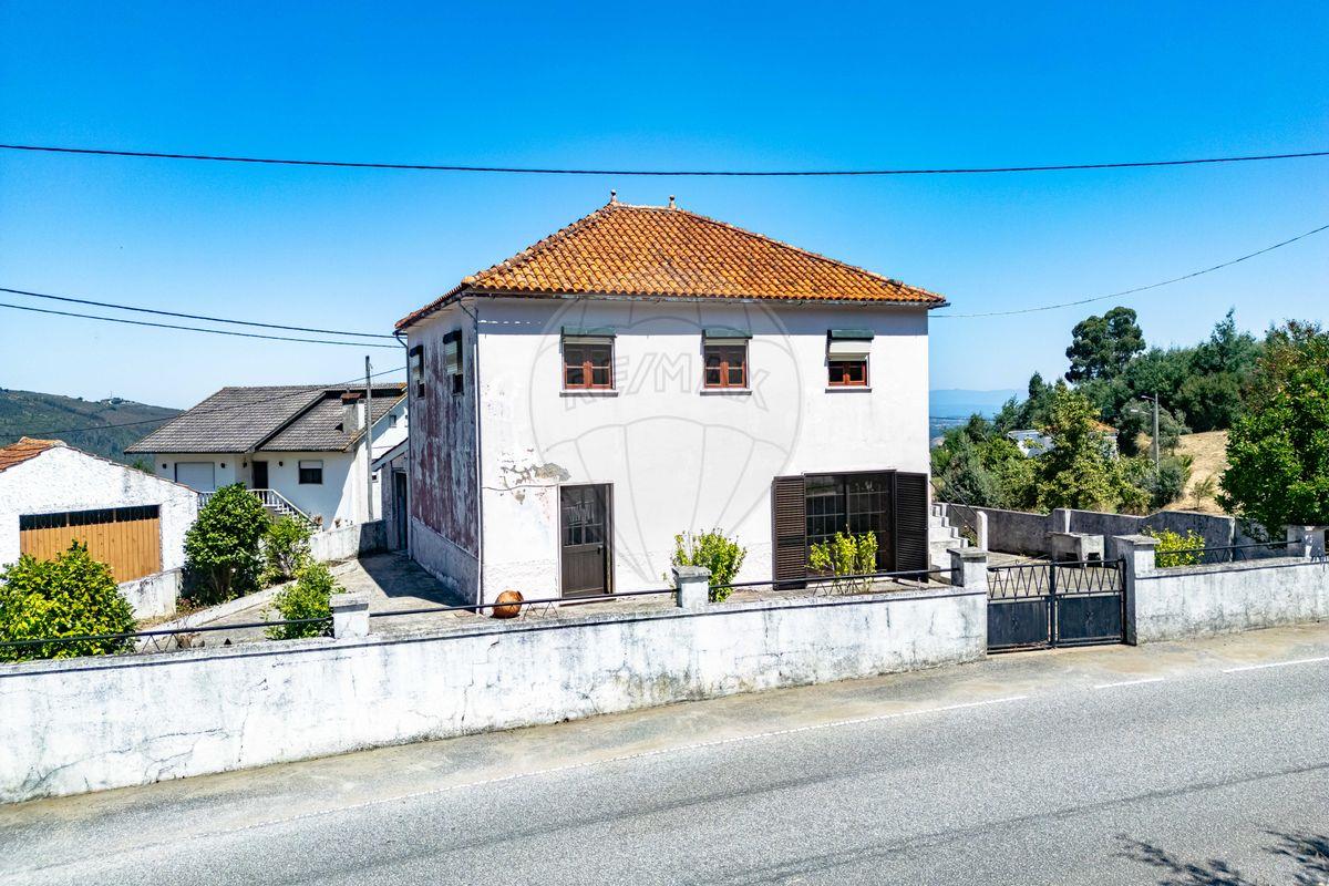 Property for sale in central Portugal 