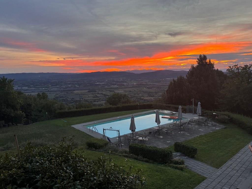 Fairly priced property with Two houses, great view, pool, garden