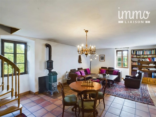 South Ardèche: 4.6 hectares of truffle oak groves and fully renovated farmhouse