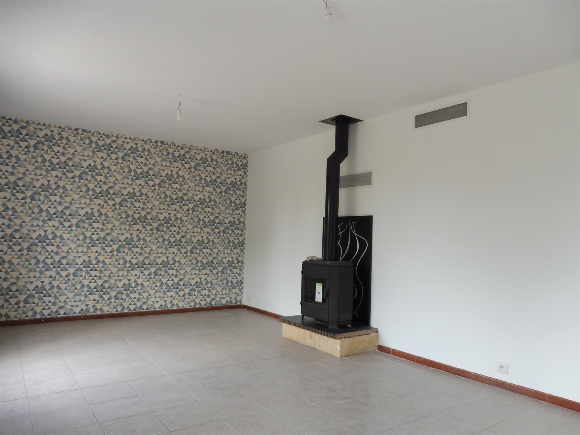 Kupnja: Kuća (24600)
