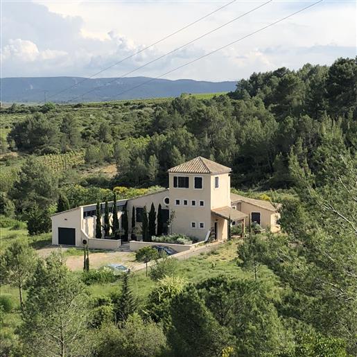 Beautifully situated  modern country house surrounded by Mediterranean garrigue 