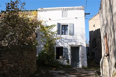Attractive recently renovated village house with terrace 