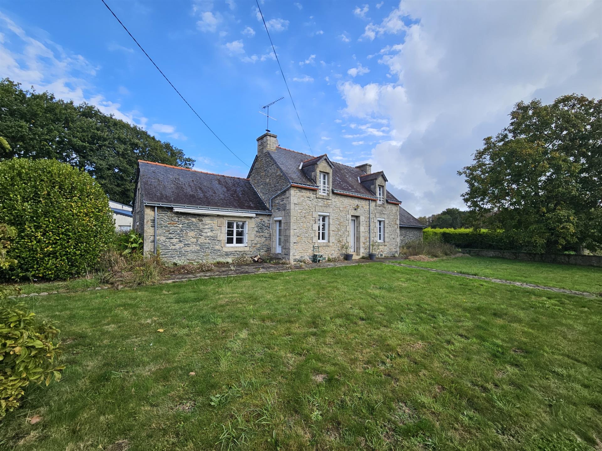 Landhaus mit 4 Schlafzimmern und großem Haustier Ideal Land