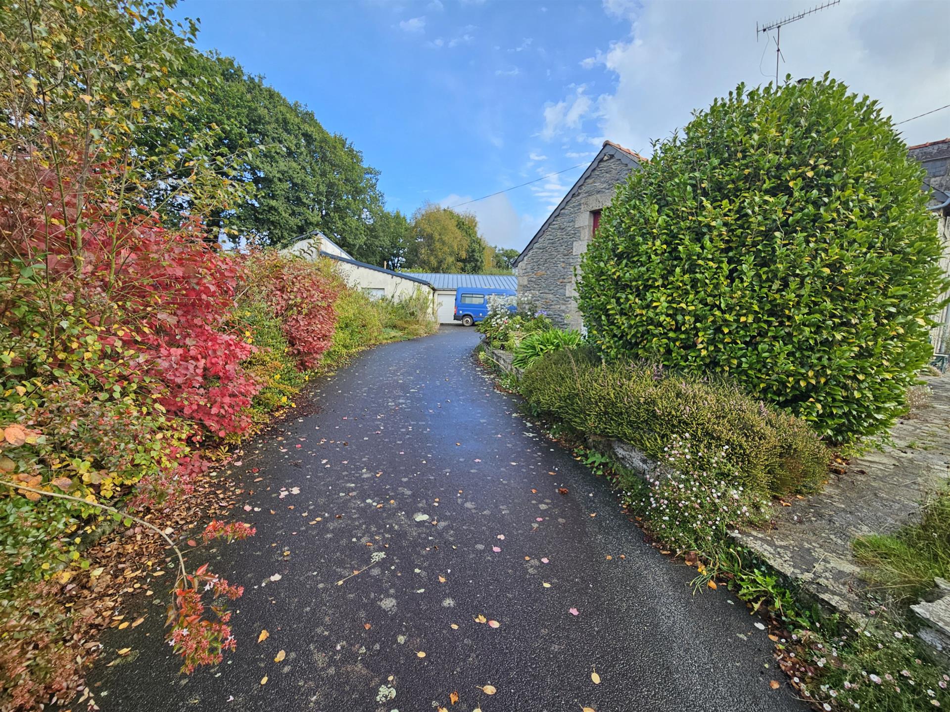 Landhaus mit 4 Schlafzimmern und großem Haustier Ideal Land