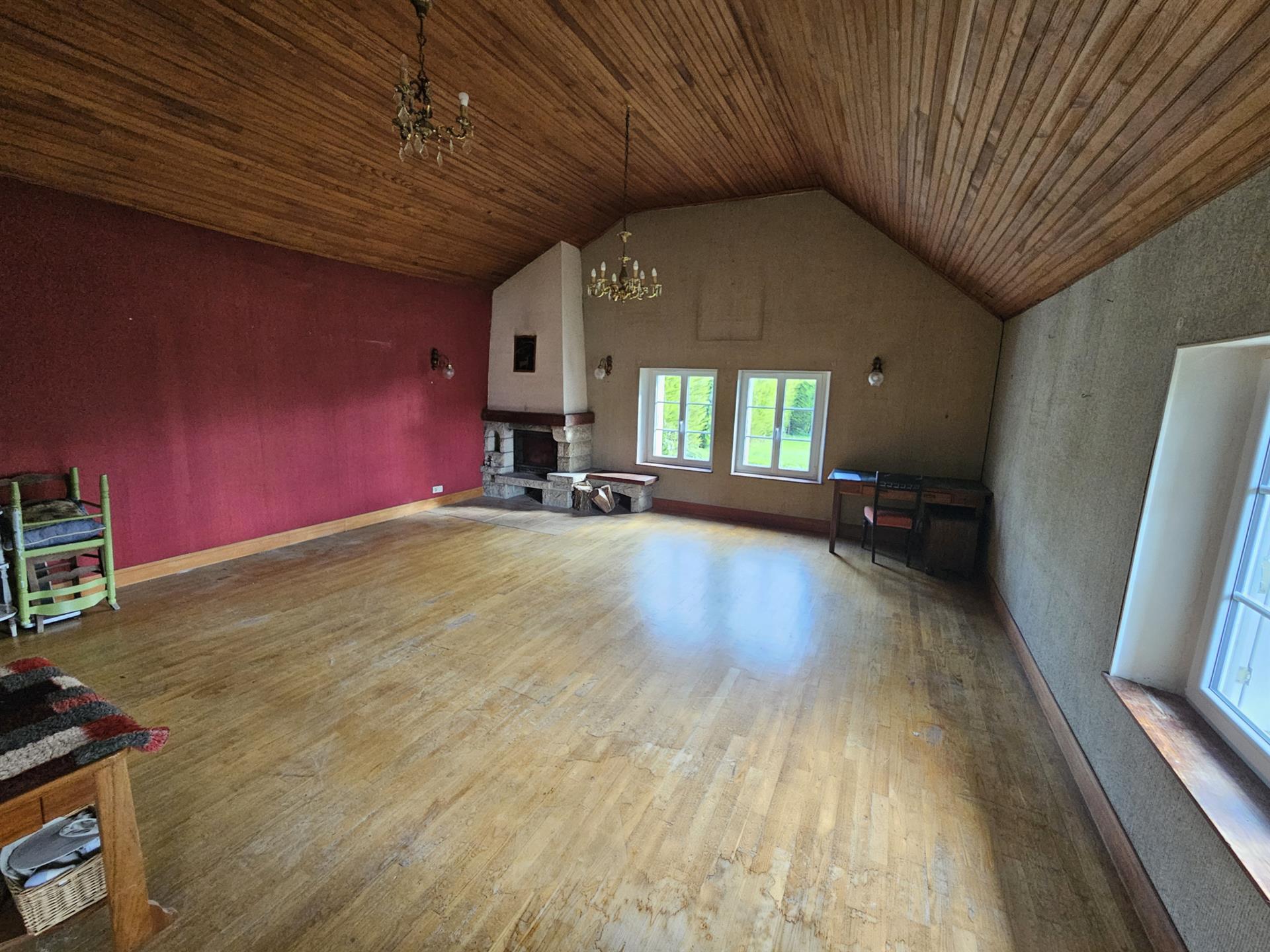 Landhaus mit 4 Schlafzimmern und großem Haustier Ideal Land
