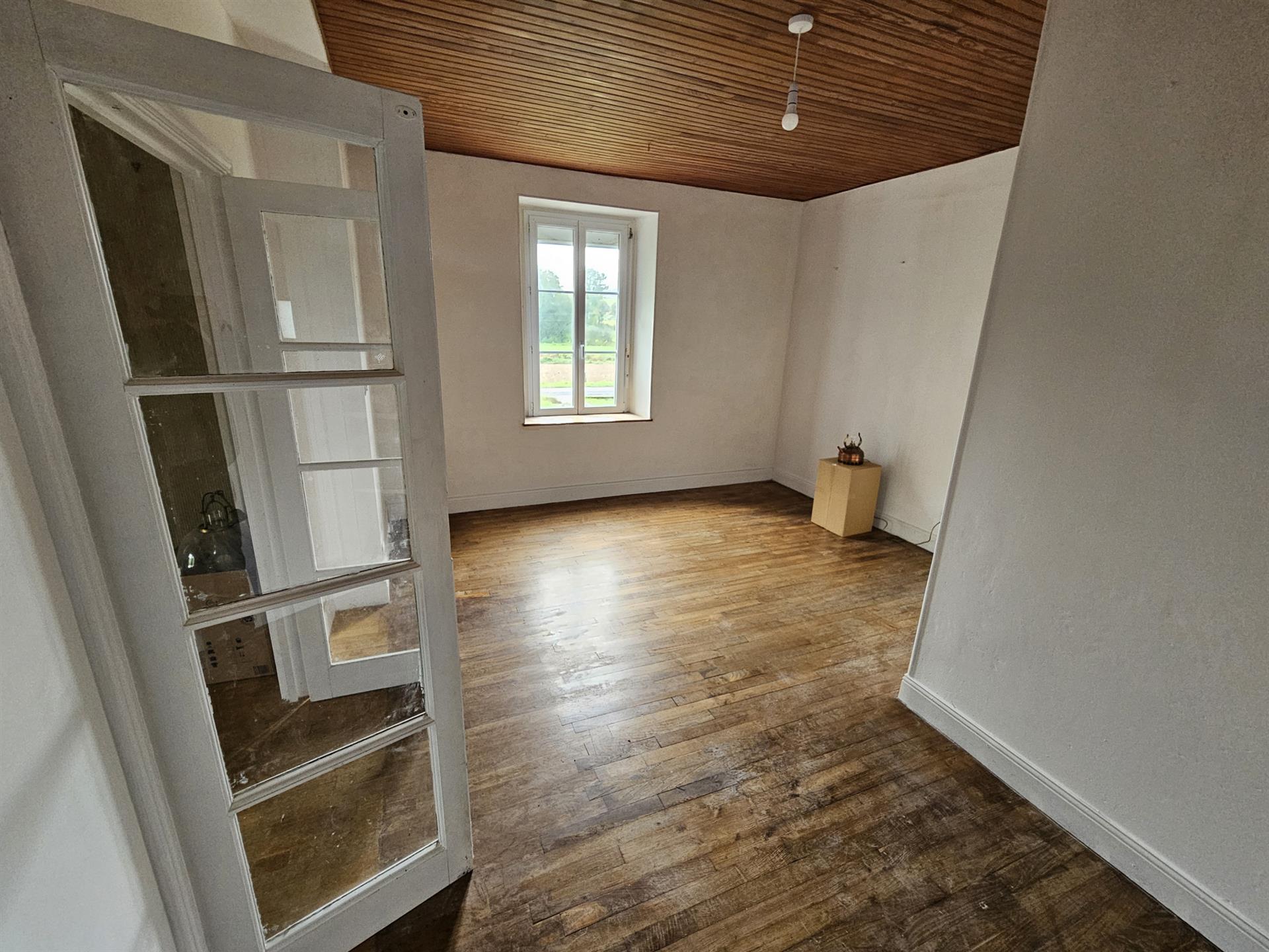 Landhaus mit 4 Schlafzimmern und großem Haustier Ideal Land