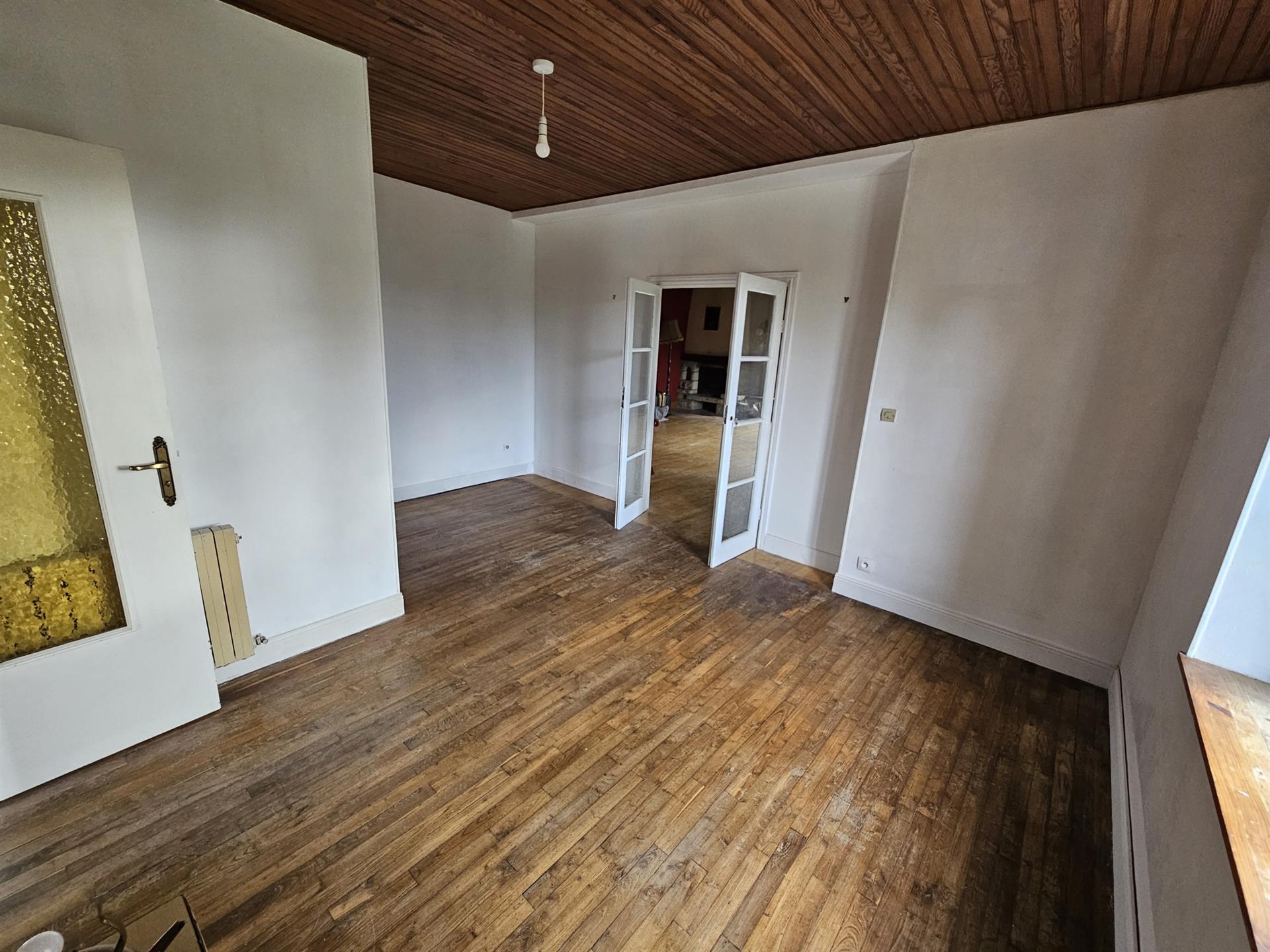 Landhaus mit 4 Schlafzimmern und großem Haustier Ideal Land