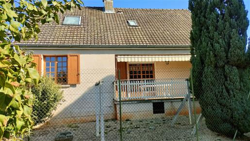 Beautiful village house 5 minutes from Charolles
