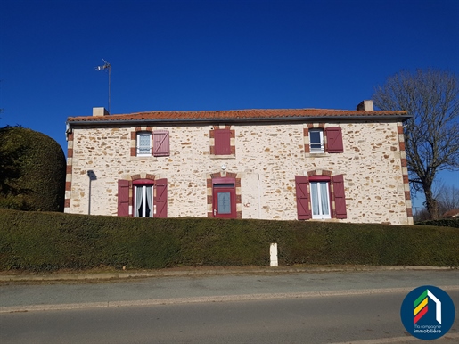 Maison en pierre avec prairie, La Meilleraie-Tillay
