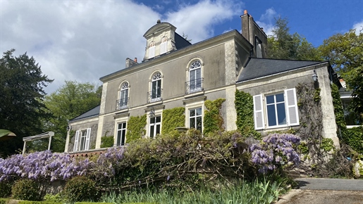 Exceptional property 15 km from the center of Nantes