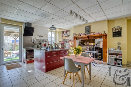 Pleasant house in Temple-sur-Lot with swimming pool and outbuildings
