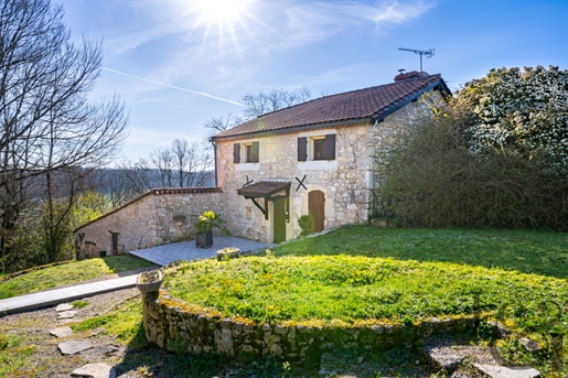 For sale lovely stone house with garden and swimming pool