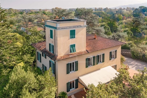 8 Schlafzimmer - Villa - Lucca - Zu verkaufen