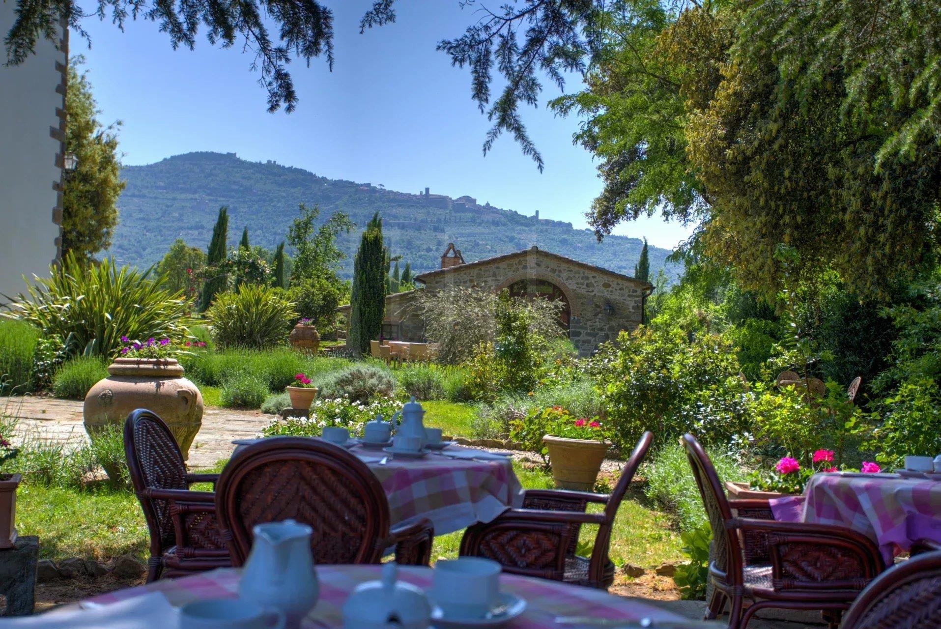 3 Building Property in Cortona