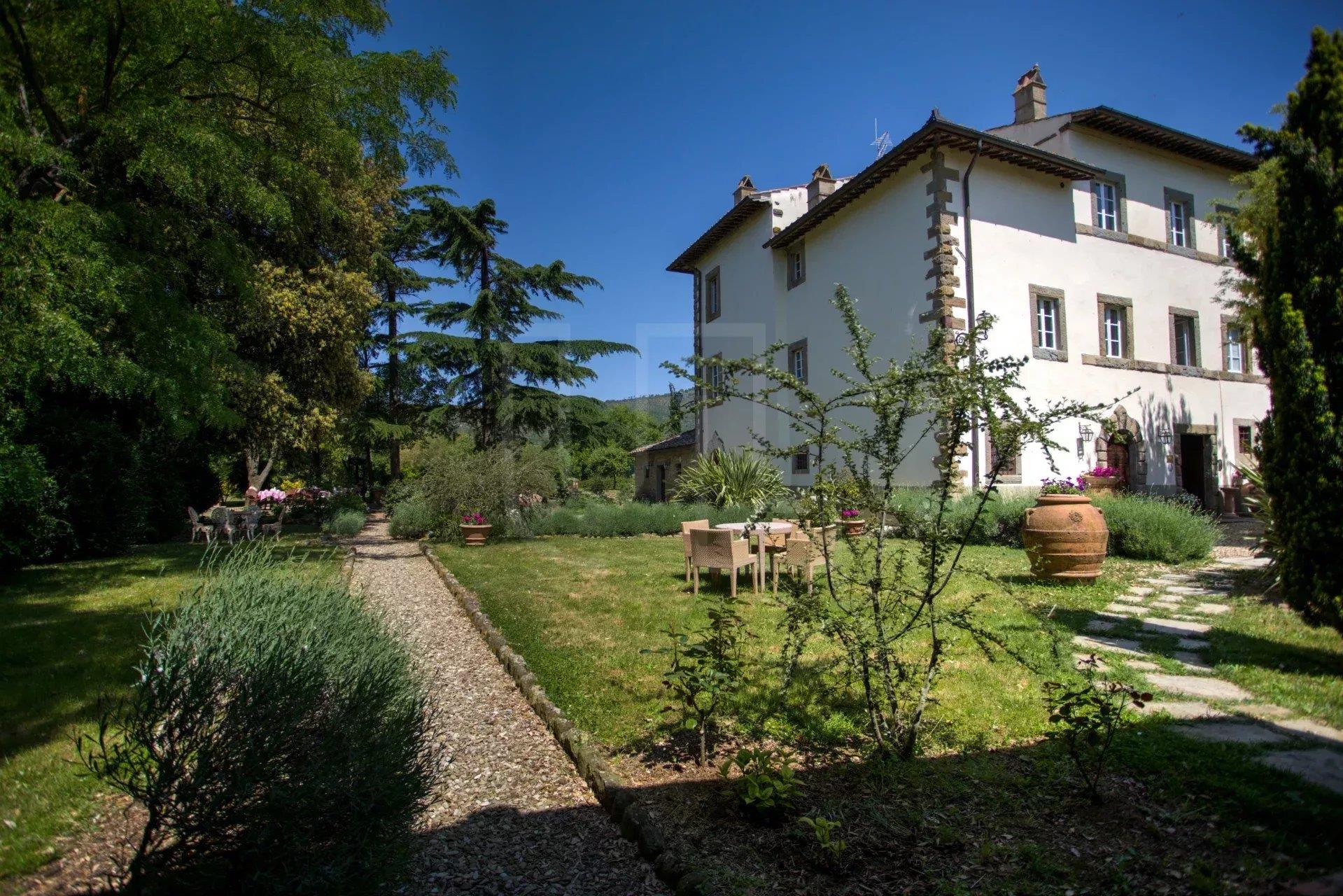 3 Building Property in Cortona