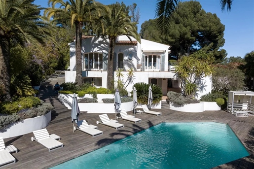 7 Bedrooms - Villa - Alpes-Maritimes - For Sale - MZiCA4656