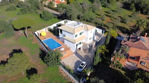 4 Bedroom Villa In Vilamoura With Countryside Views