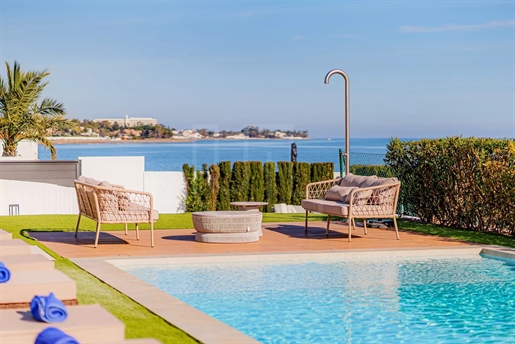 Exclusief wonen aan de kust: eersteklas villa aan het strand te koop in El Saladillo, Estepona