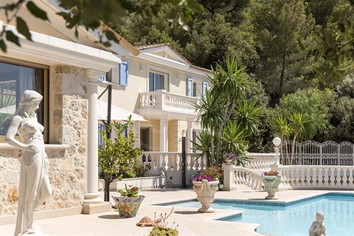 5 Bedrooms - Villa - Alpes-Maritimes - For Sale - MZiSP1701