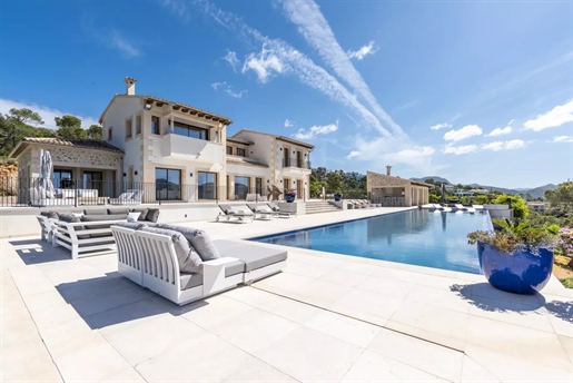 Stately luxury villa in Port Andratx