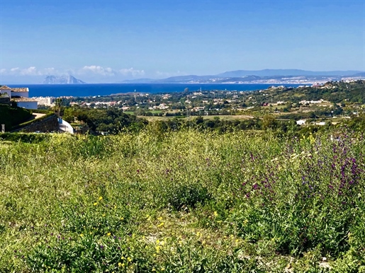 Large villa plot with far-reaching views for sale in La Panera on the New Golden Mile, Estepona