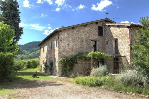 Prestigiosa proprietà nel cuore della Toscana