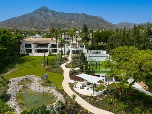 Luxuriöse moderne Villa mit privater Parklandschaft zum Verkauf in Rocio de Nagueles, Goldene Meile