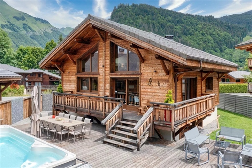 Beautiful 7 Bedrooms Chalet - Close To The Center