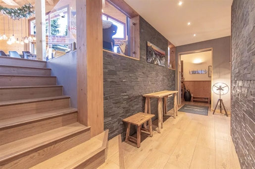 Beautiful 7 Bedrooms Chalet - Close To The Center