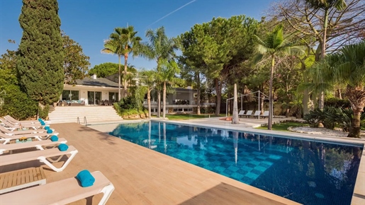 Impressive Mediterranean villa with a sizeable plot for sale in Hacienda las Chapas, Marbella East