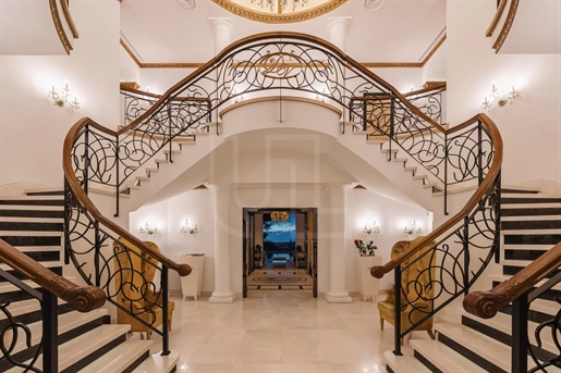 Villa de luxe : confort et intimité haut de gamme à vendre à Hacienda Las Chapas, Marbella Est