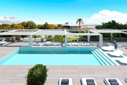 Luxus-Penthouse-Wohnung mit Blick auf den Hafen von Palma