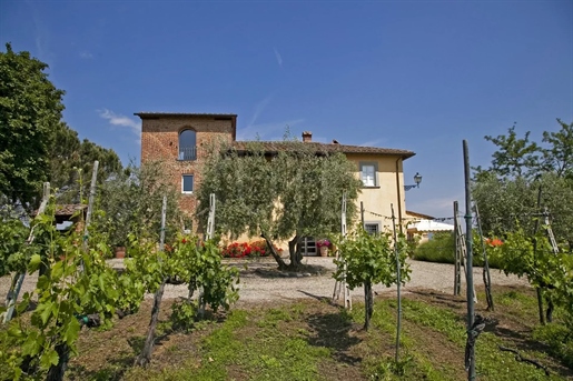 12Th Century Farmhouse In Monte San Savino