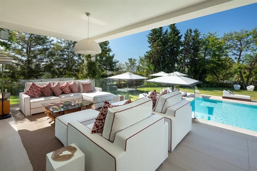 Superbe villa avec équipements de luxe et maison d’hôtes à vendre à Aloha, Nueva Andalucia, Marbella