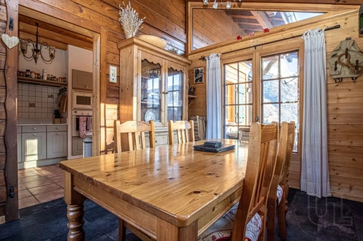 Traditional 5-Bedroom Chalet - PANORAMiC ViEW