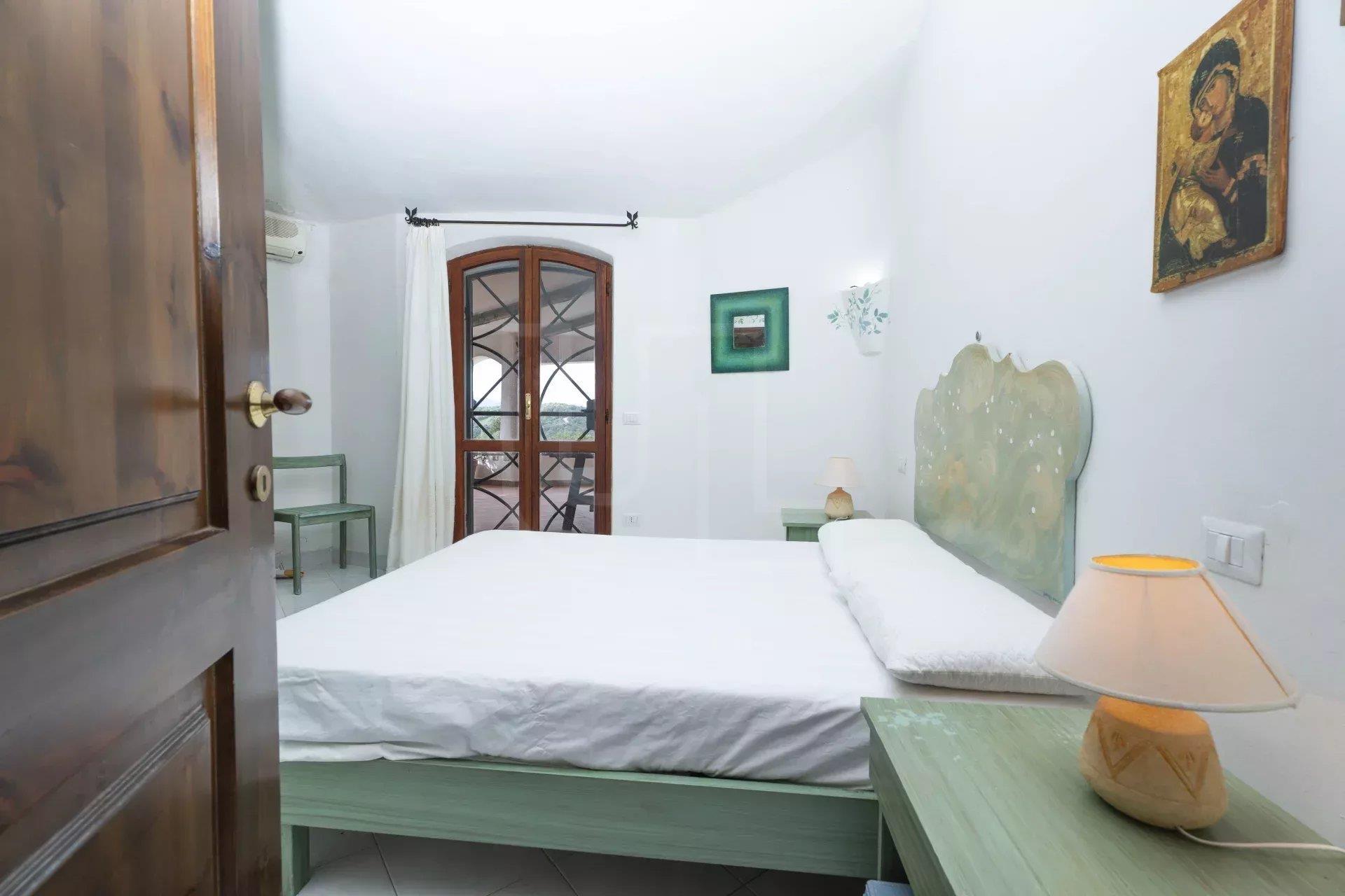 Baja Sardinia - Stone villa immersed in the tranquility of the Mediterranean maquis, with sea view