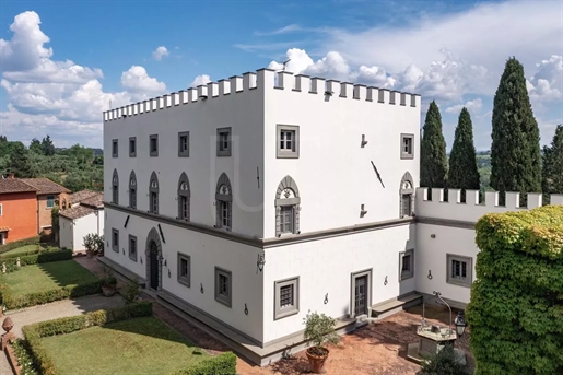 9 Camere da letto - Castello - Pisa - Vendita