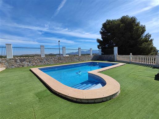 Magnifique maison 3 chambres et piscine entièrement rénovée à los Periquitos, Fortuna