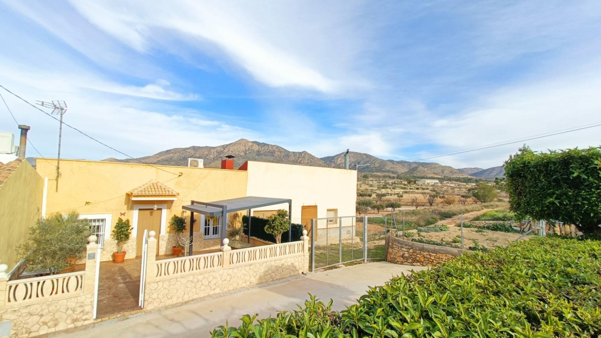 Charming house with mountain views in Barinas