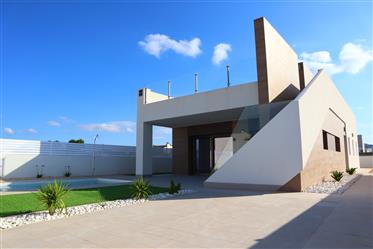 New Construction 3 bedrooms in  Aspe with swimming pool
